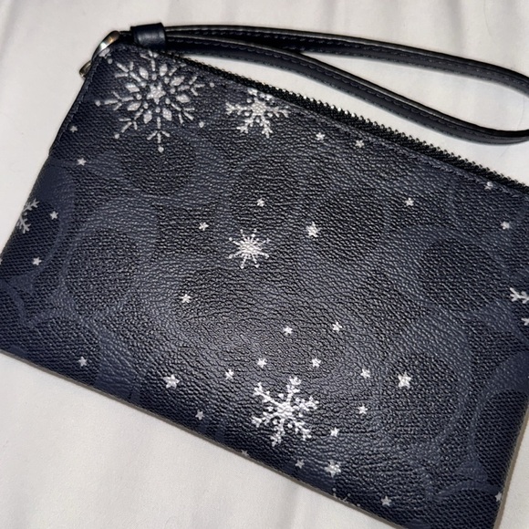 Wallet - Picture 2 of 3